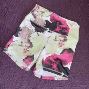 Fleo True High Contour Shorts